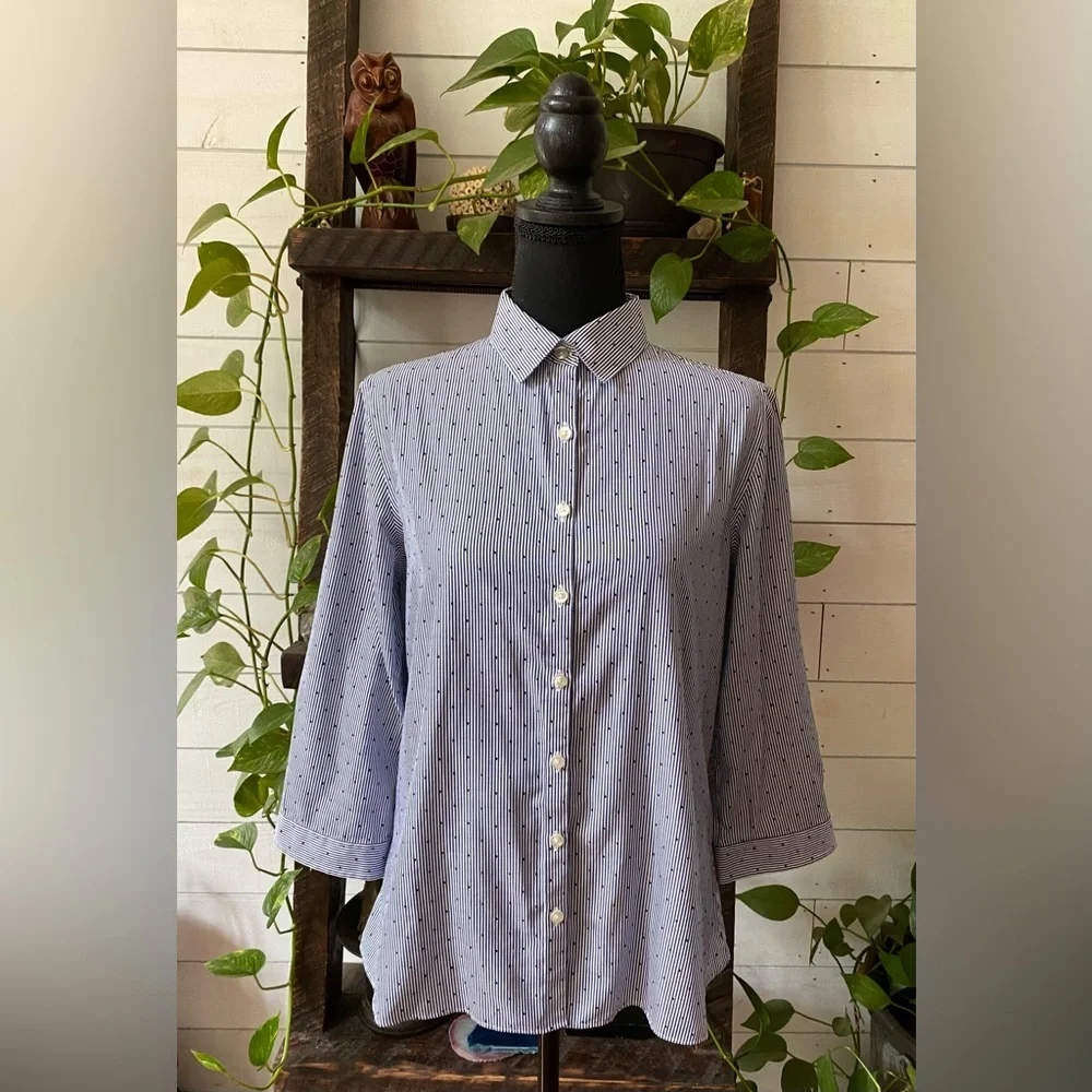 Land’s End Pin Stripe with Polka Dots Button Down Shirt